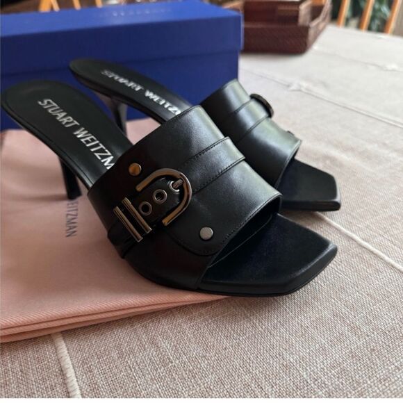 Stuart Weitzman Shoes - New Stuart Weitzman Black Leather Y2K 90s Mules with kitten heel Buckle Detail